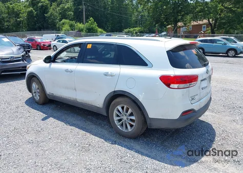 2017 Kia Sorento 3.3L Lx z USA, uszkodzony, nr VIN 5XYPGDA55HG197989